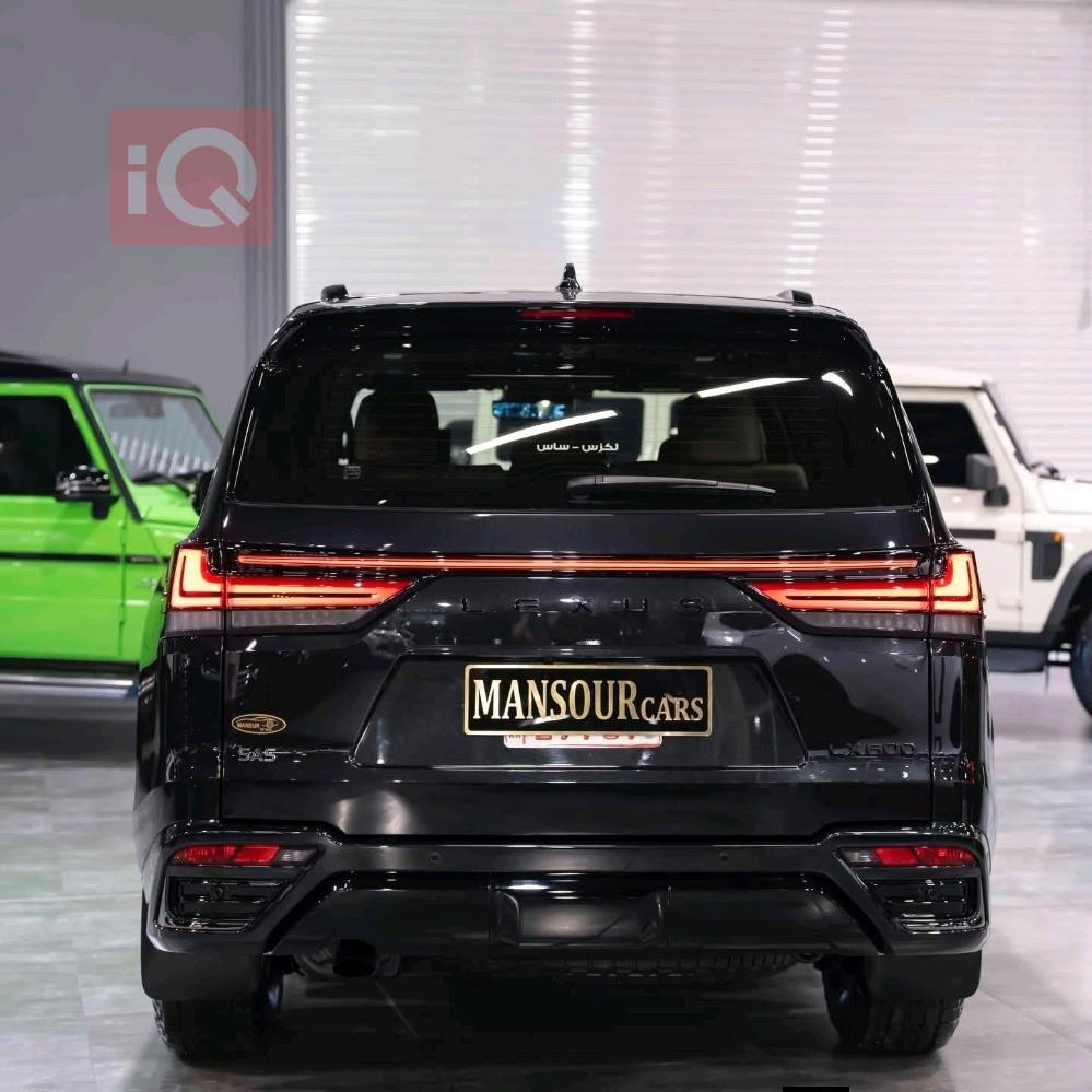 Lexus LX